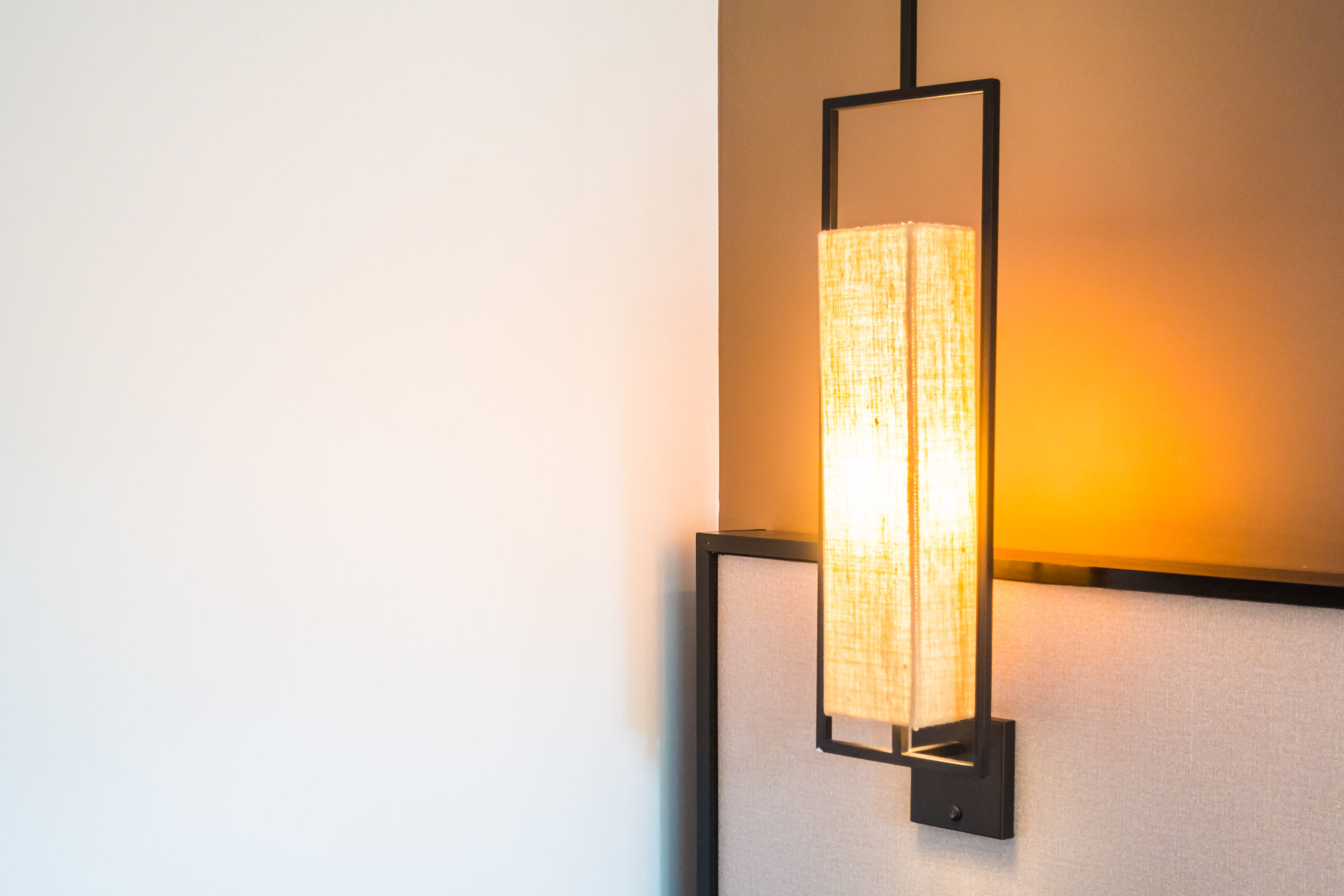 Light lamp decoration on wall